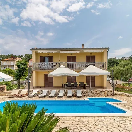 In With Wifi Semesterbostad